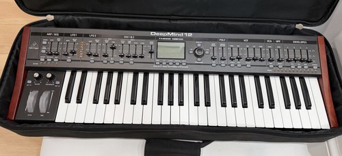 Behringer deepmind analog - deepmind, 12